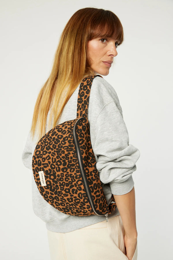 Rivedroite -  Custine XL waist bag Leopard