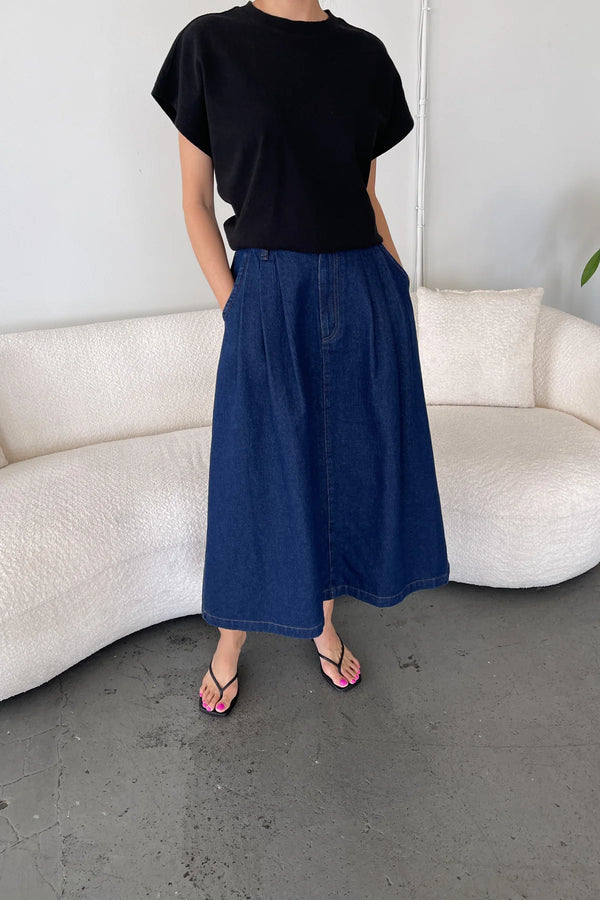 Le Bon Shoppe - Jeanne Tee Black
