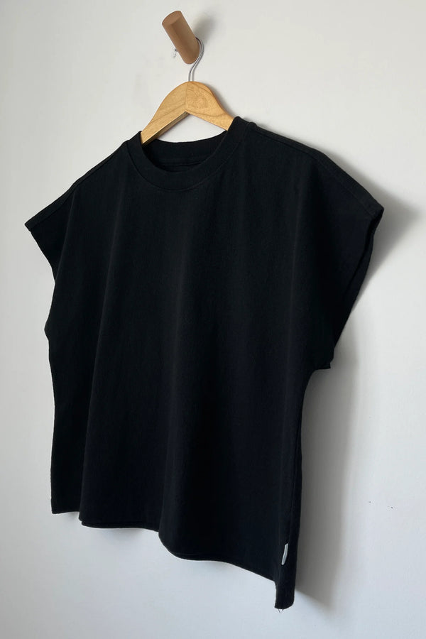 Le Bon Shoppe - Jeanne Tee Black