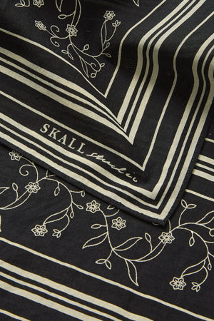 SKALL Studio - Classic Scarf 90x90